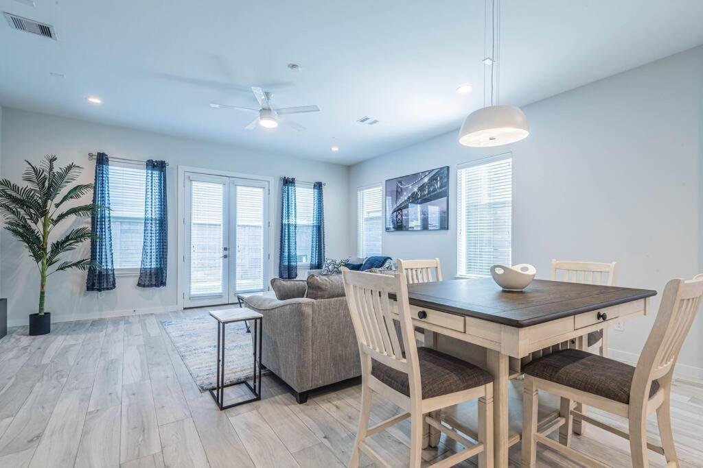 Charming 3-Bedroom Luxury Home Near Downtown, Nrg, Galleria & Medical Center Houston Dış mekan fotoğraf